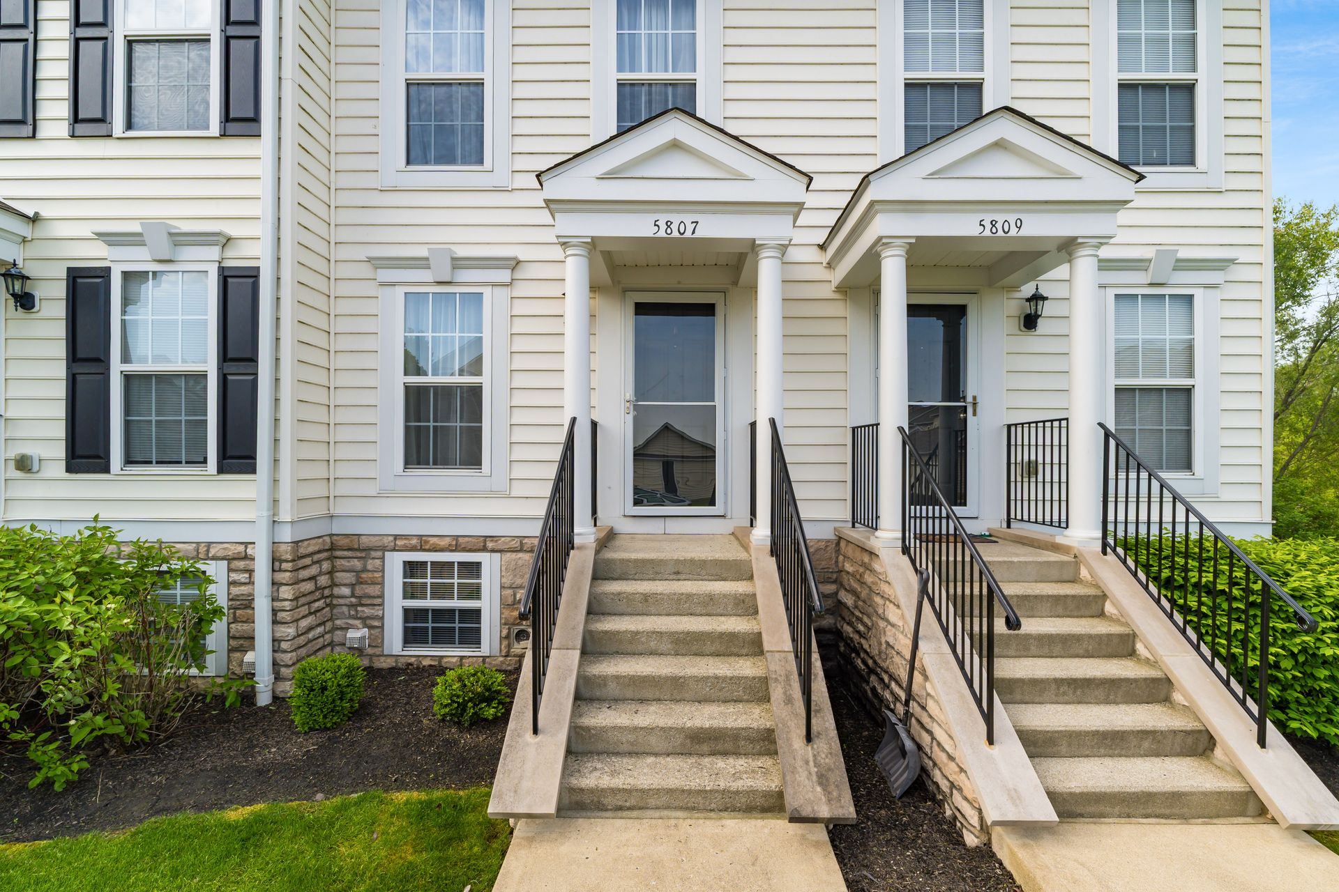 Property thumbnail image